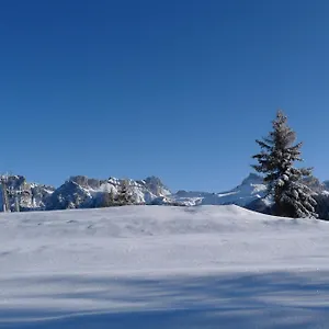 Regina , Alleghe Italië